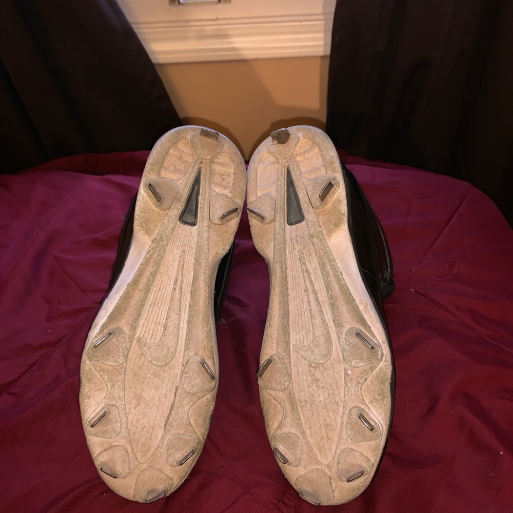 Retro Jordan 9 Cleats - Picture 5 of 5